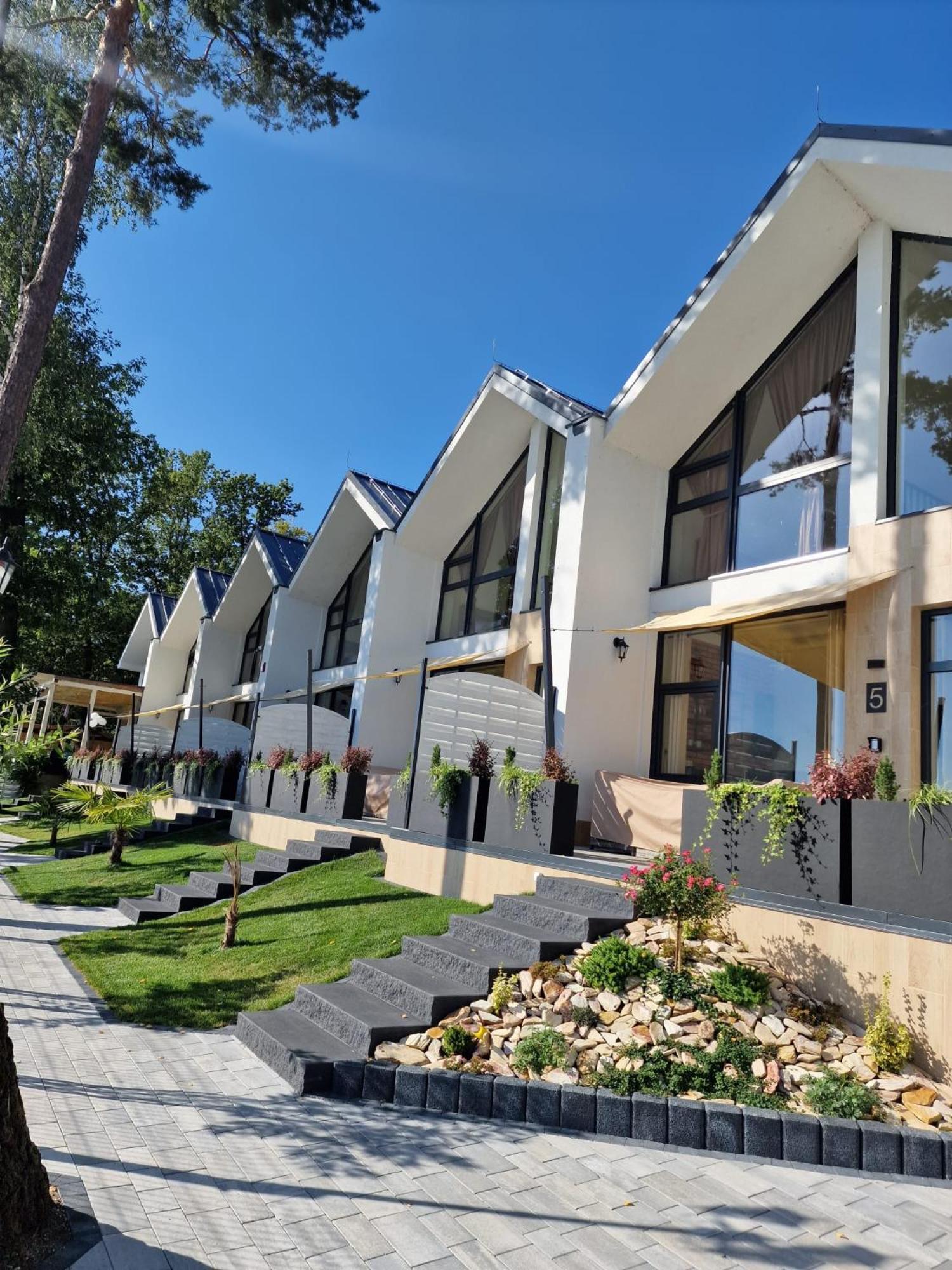 Presto Village Turawa Extérieur photo